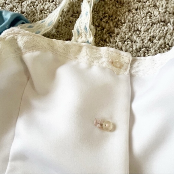 Vintage Handmade Girls Dusty Blue Prairie Ruffle Dress Sz 6? Lace White Slip - Picture 11 of 12